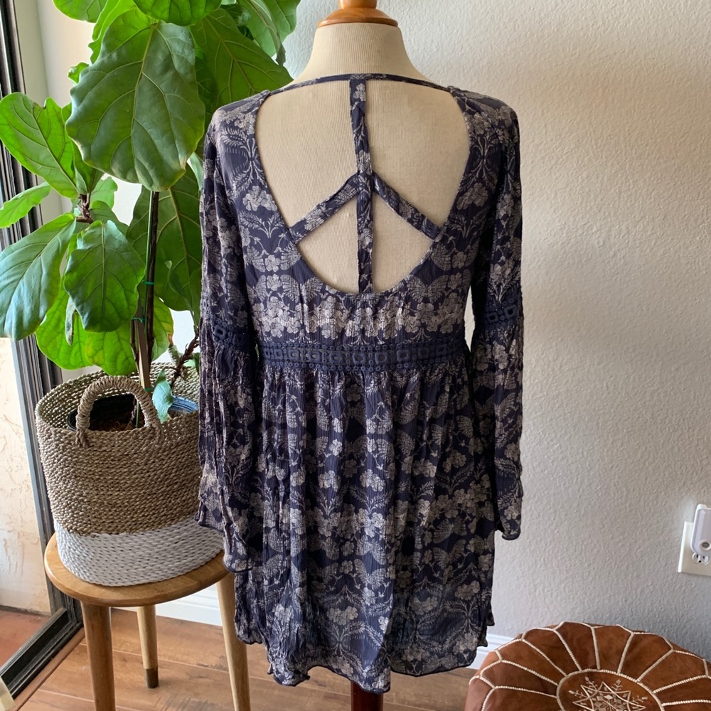Women’s Patrons of Peace Dress - Size M